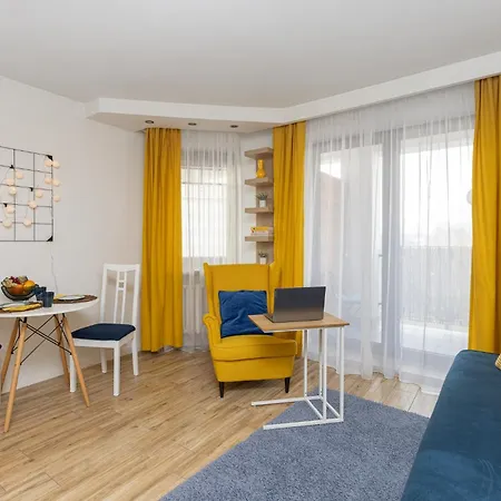 Superapart Konstancinska 3b * ורשה